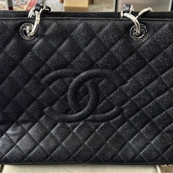2001 Chanel Grand Shopping Bag - Picture 3 of 5